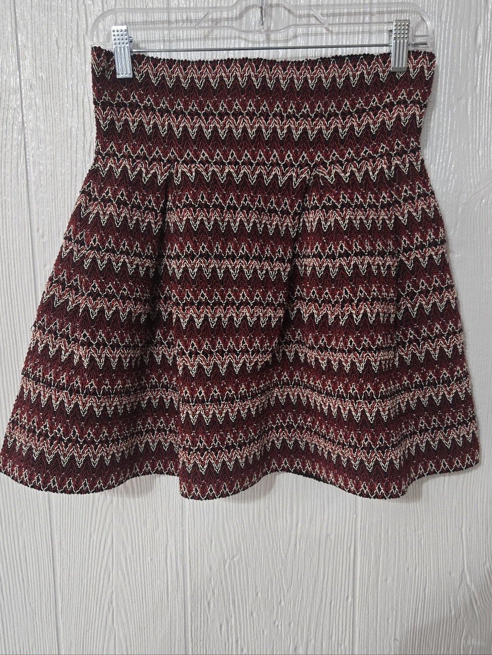 H & M Skirt Womens Small Red Black Striped Stretch Elastic Waist Flared Pleated